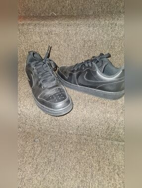 Nike Low-Top All Black Sneakers | Youth Size 7Y | Gently Used